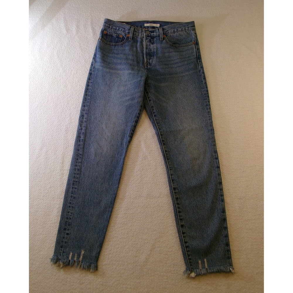 Levis Premium Wedgie Straight Jeans Blue Distressed Raw Hem 22861-0036 Womens 27